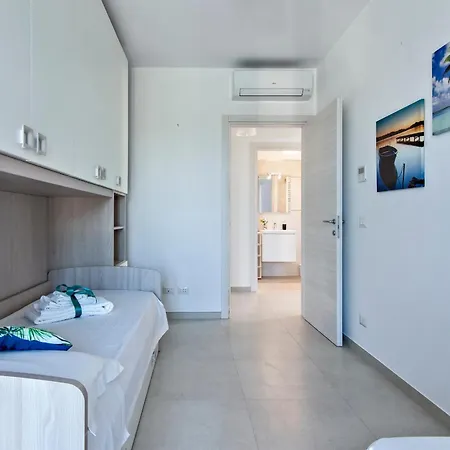 Appartamento Dei Pini Vista Mare *