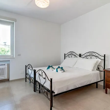 Dei Pini Vista Mare Appartamento