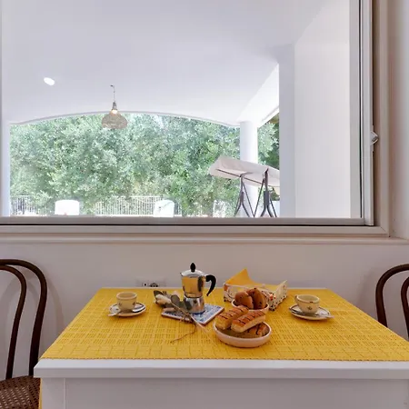 Appartamento Dei Pini Vista Mare *