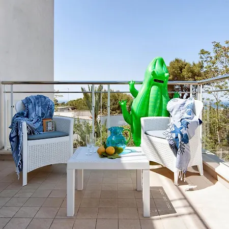 Dei Pini Vista Mare