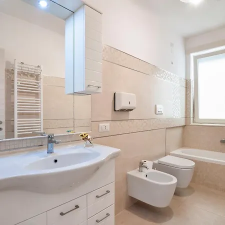 Dei Pini Vista Mare Apartment *